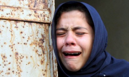 mourning-relative-in-gaza-001